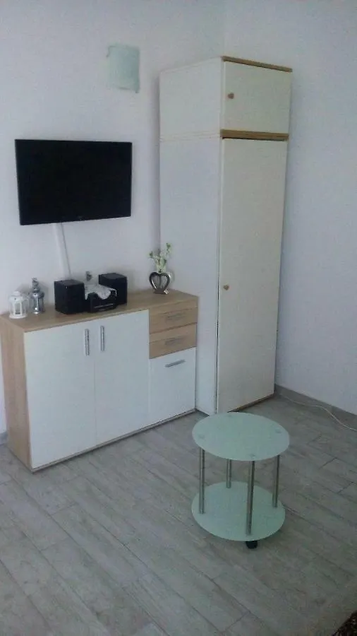 Apartment Tihana Ravni 0*,  Croatia