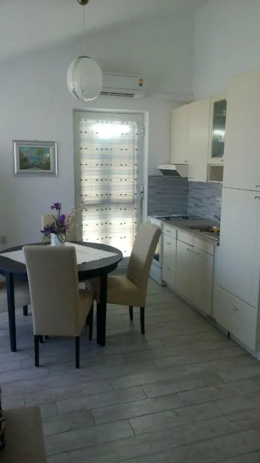 Apartment Tihana Ravni
